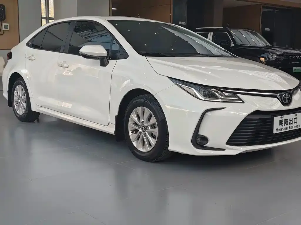 Toyota Corolla — фото 6