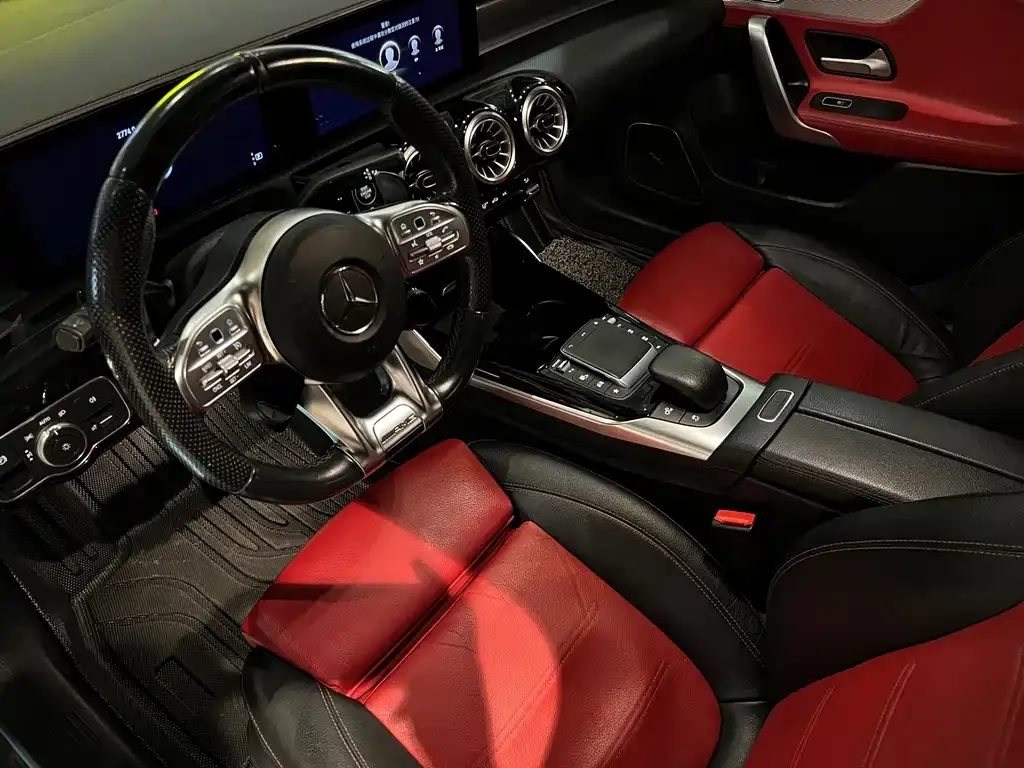 Mercedes-Benz A-Class AMG — фото 4