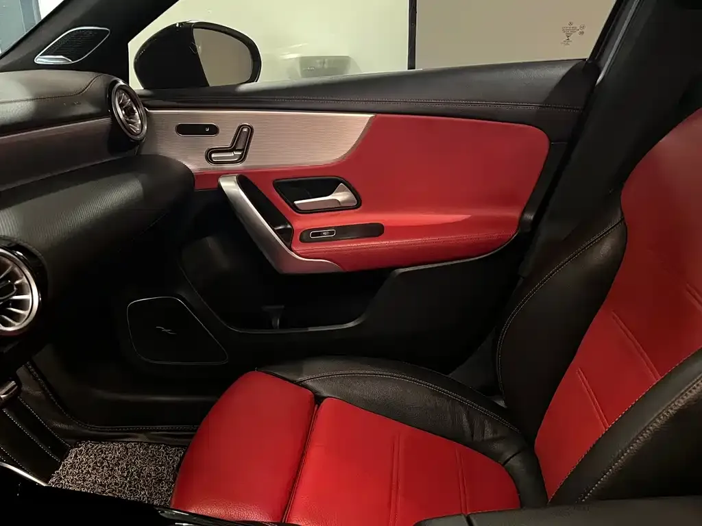 Mercedes-Benz A-Class AMG — фото 6