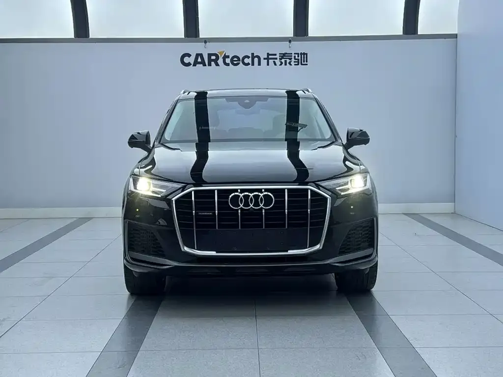Audi Q7 — фото 4