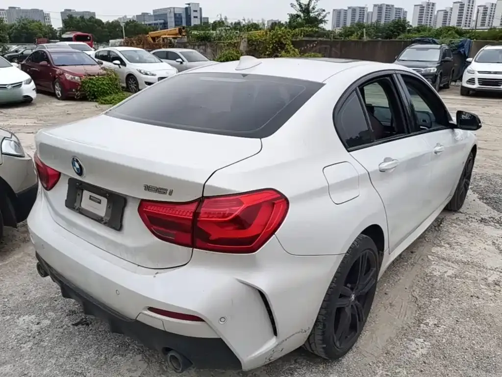 BMW 1 Series — фото 10