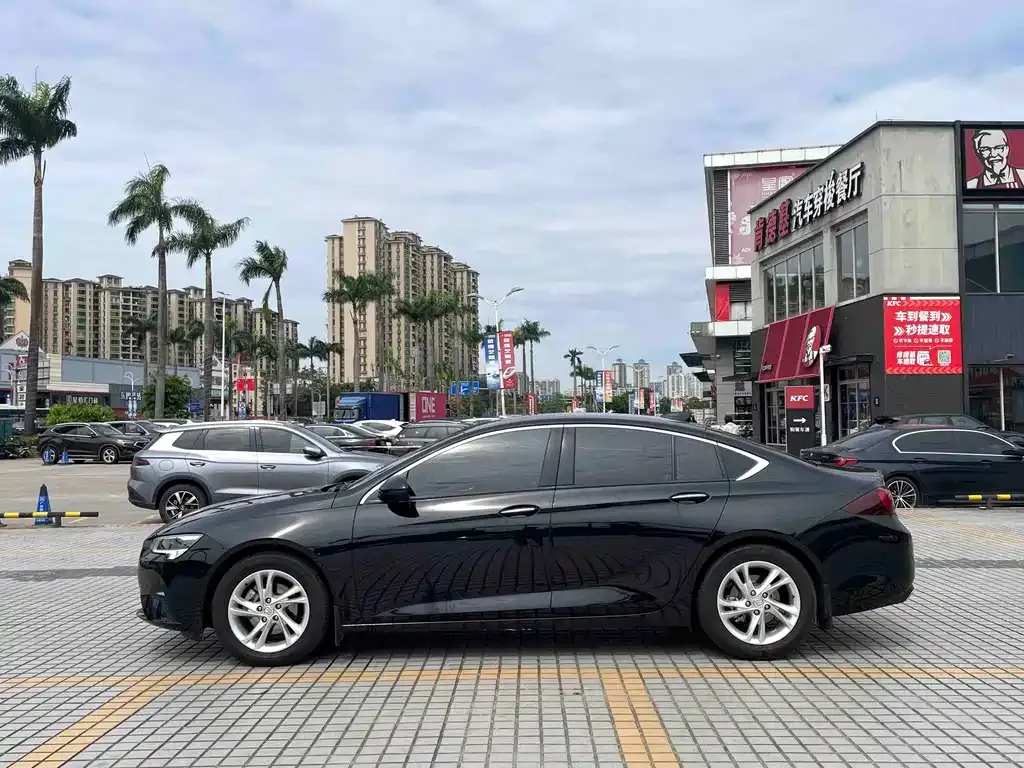 Buick Regal — фото 3