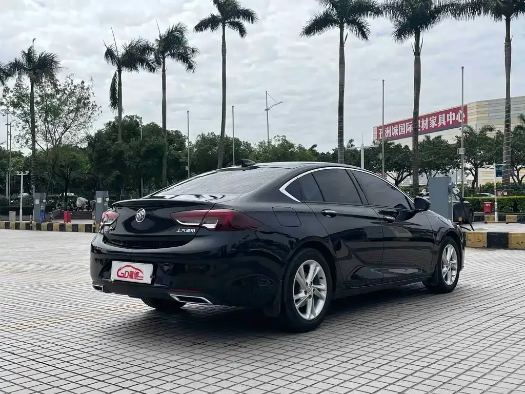 Buick Regal — фото 10