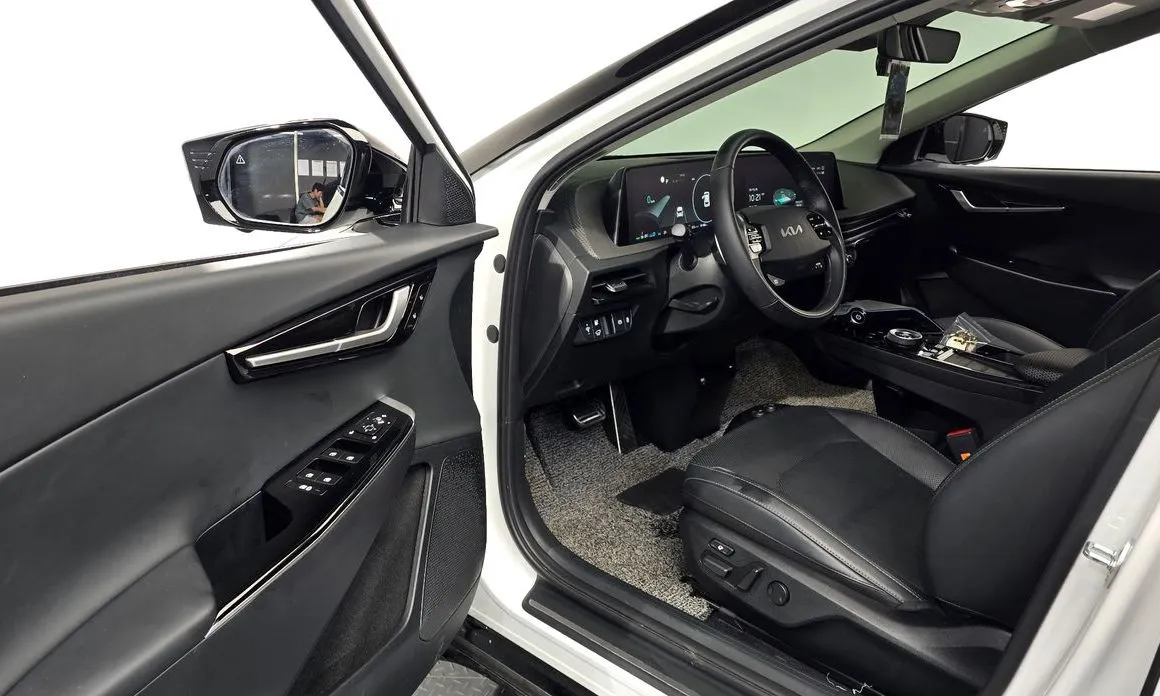Kia EV6 — фото 9