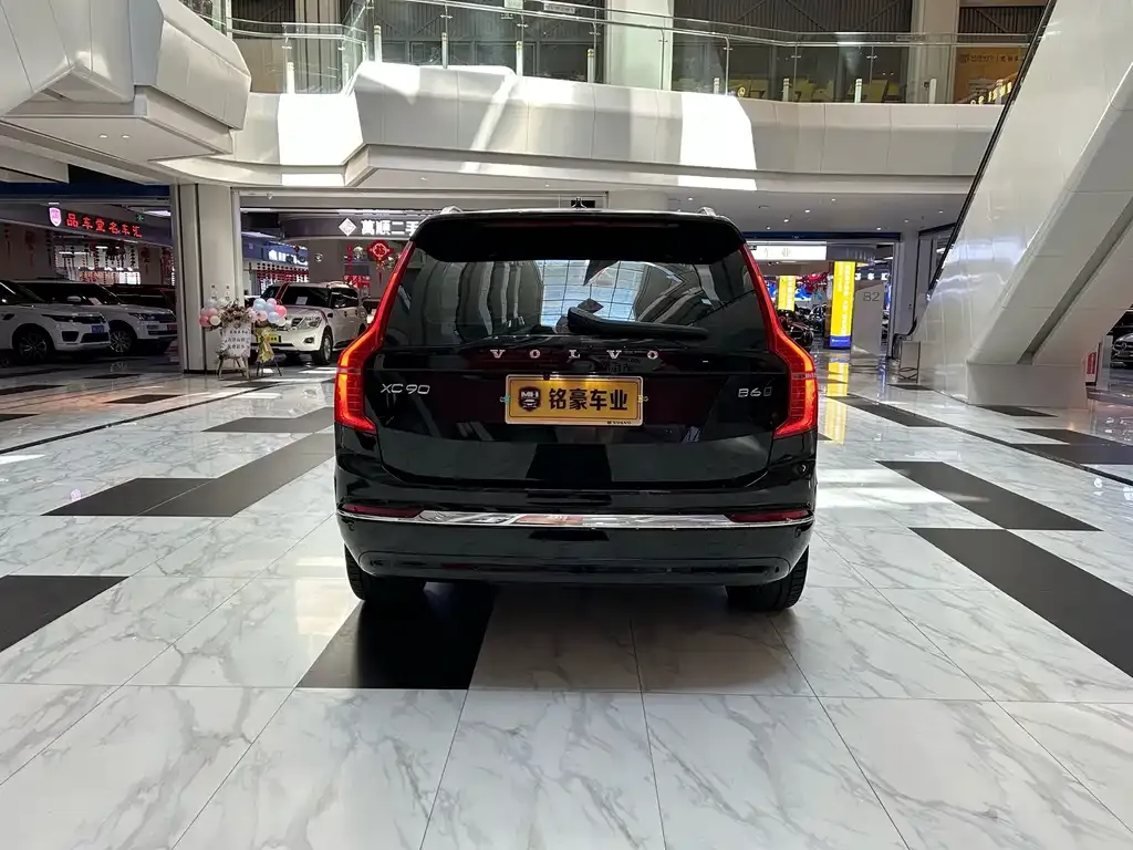Volvo XC90 — фото 3