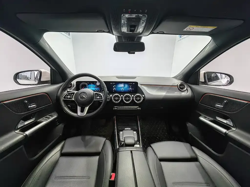 Mercedes-Benz GLA — фото 5