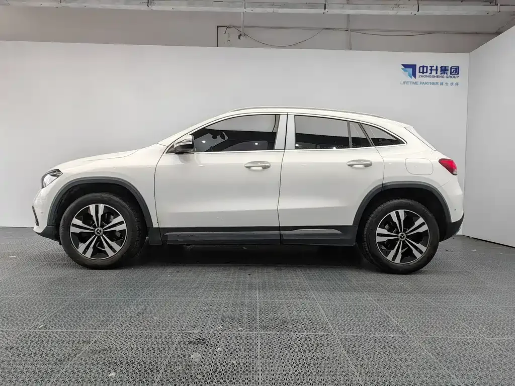 Mercedes-Benz GLA — фото 9