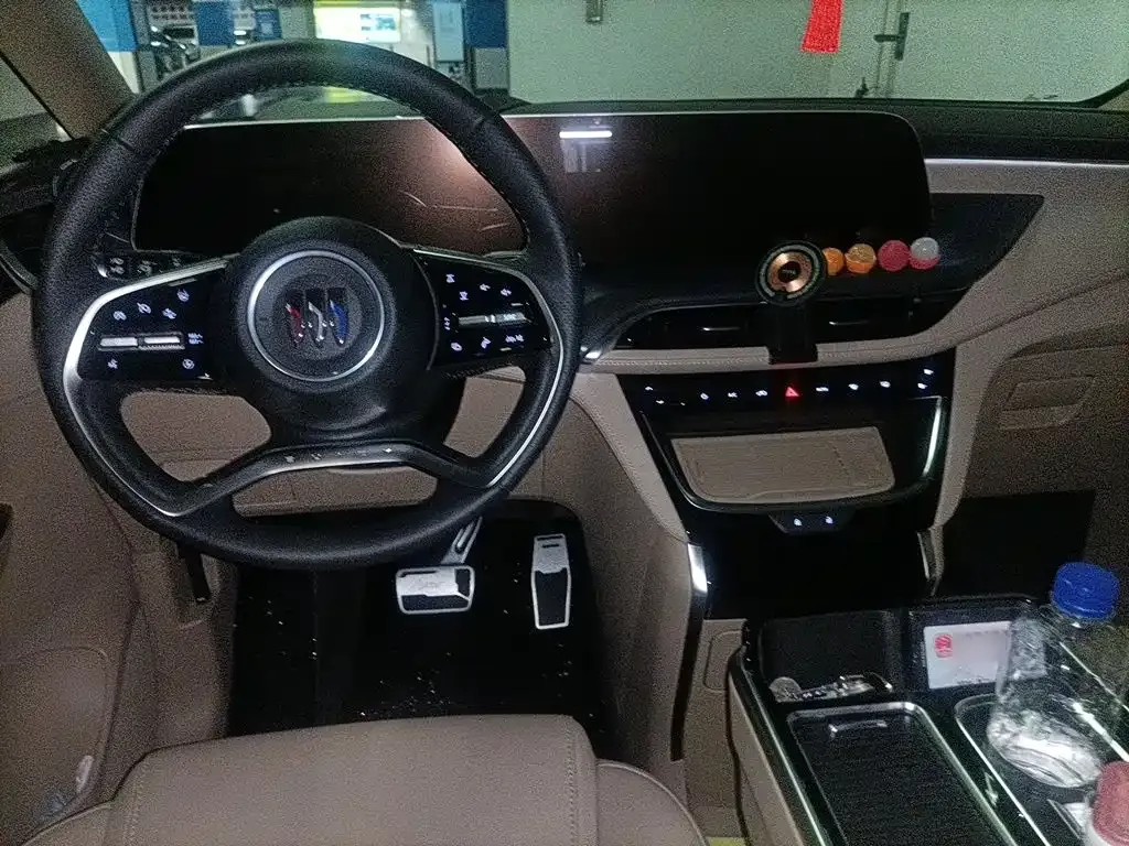 Buick GL8 Hybrid — фото 7
