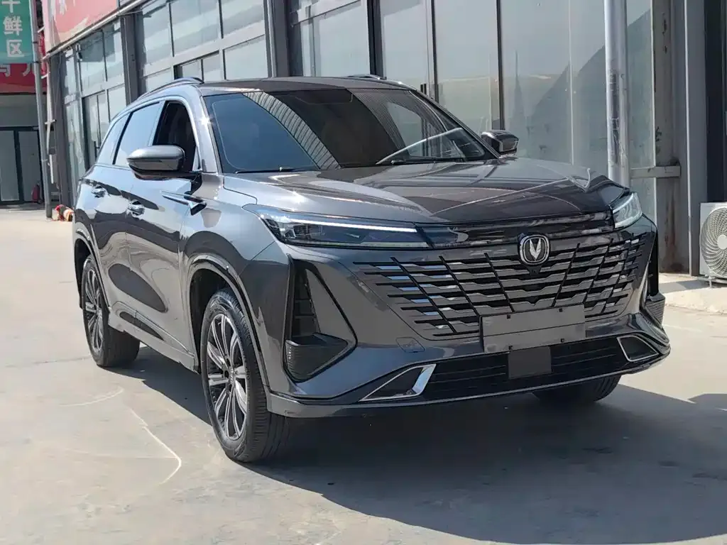 Changan CS75 PLUS — фото 2