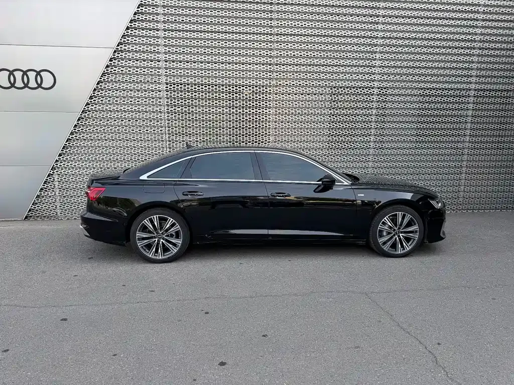 Audi A6L — фото 3