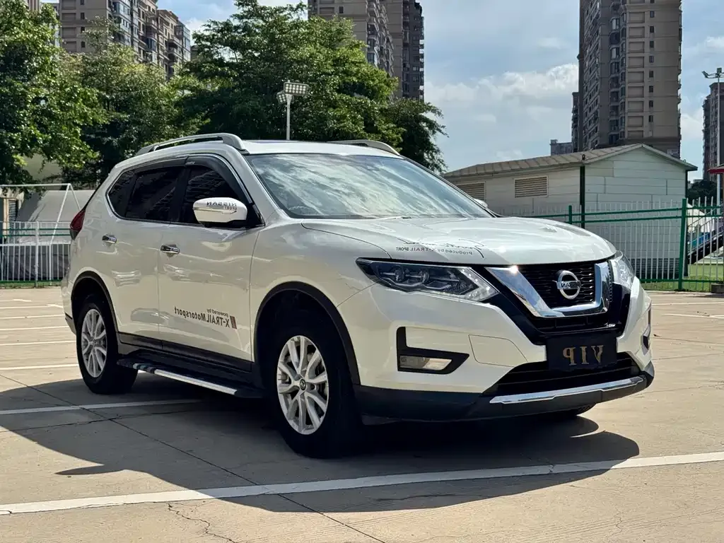 Nissan X-Trail — фото 4