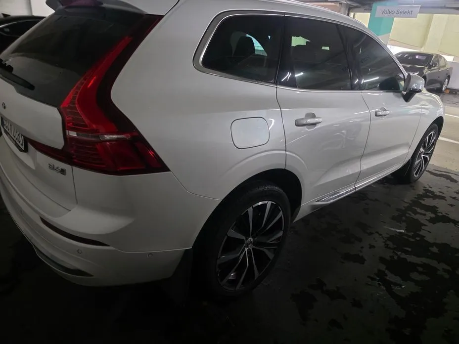 Volvo XC60 — фото 4