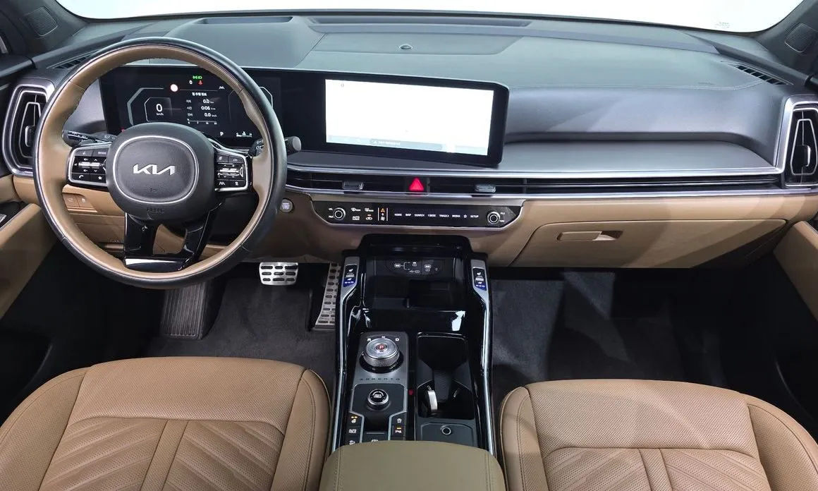 Kia Sorento — фото 8