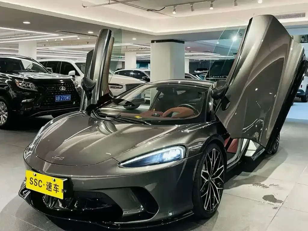 McLaren GT — фото 1
