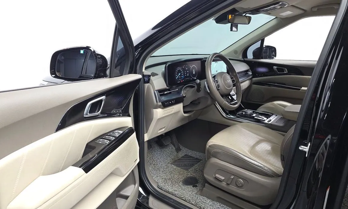 Kia Carnival — фото 10