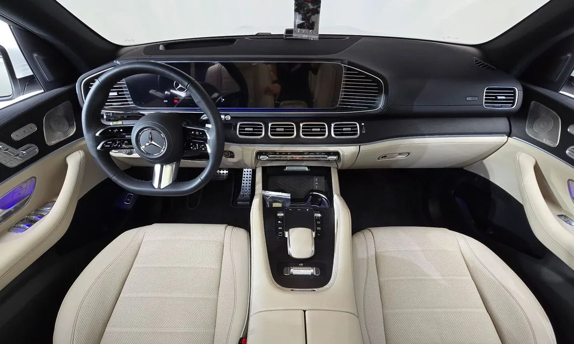 Mercedes-Benz GLS-Class — фото 9