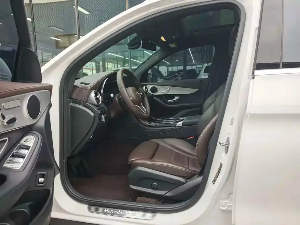 Mercedes-Benz GLC — фото 7
