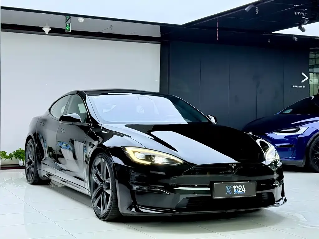 Tesla Model S — фото 7