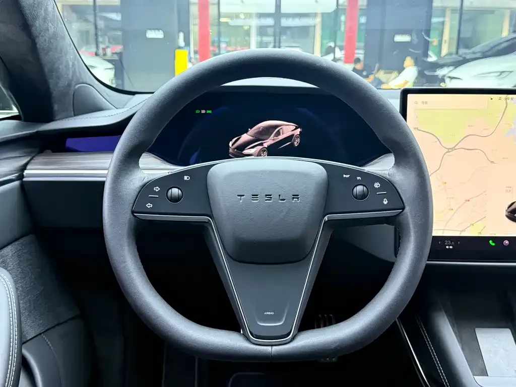 Tesla Model S — фото 3
