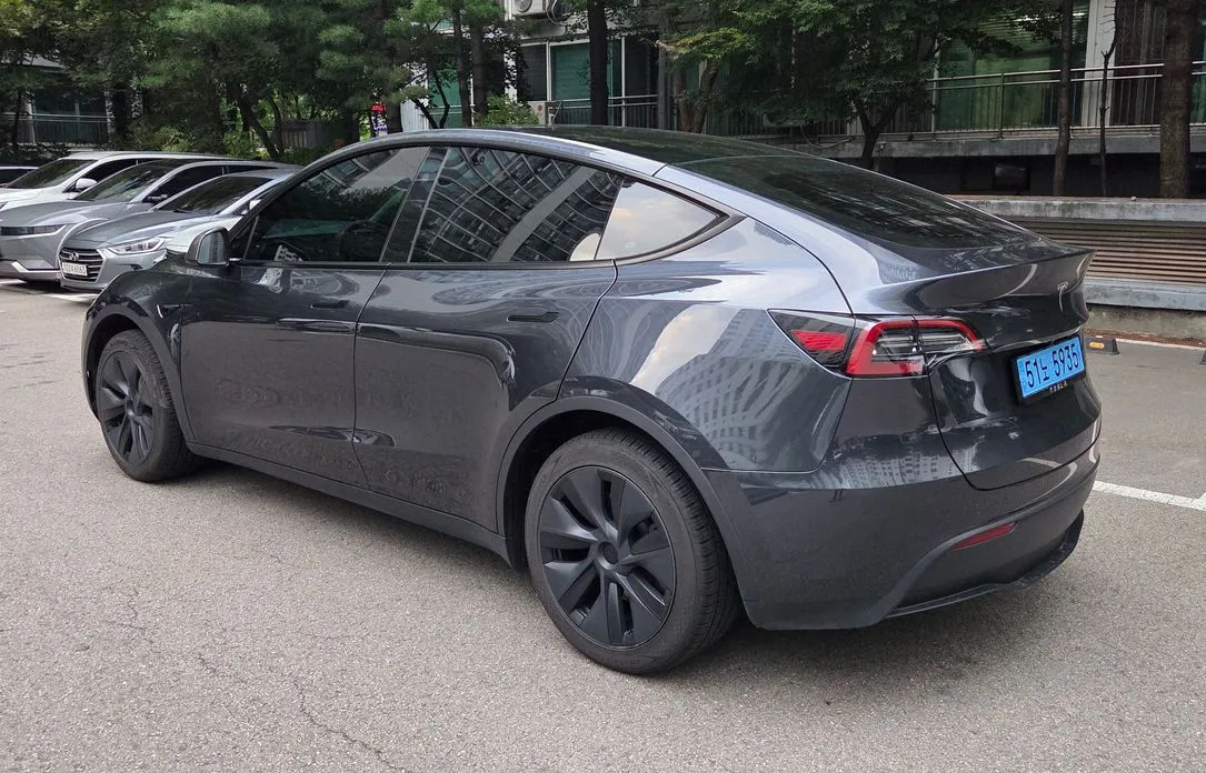 Tesla Model Y — фото 5