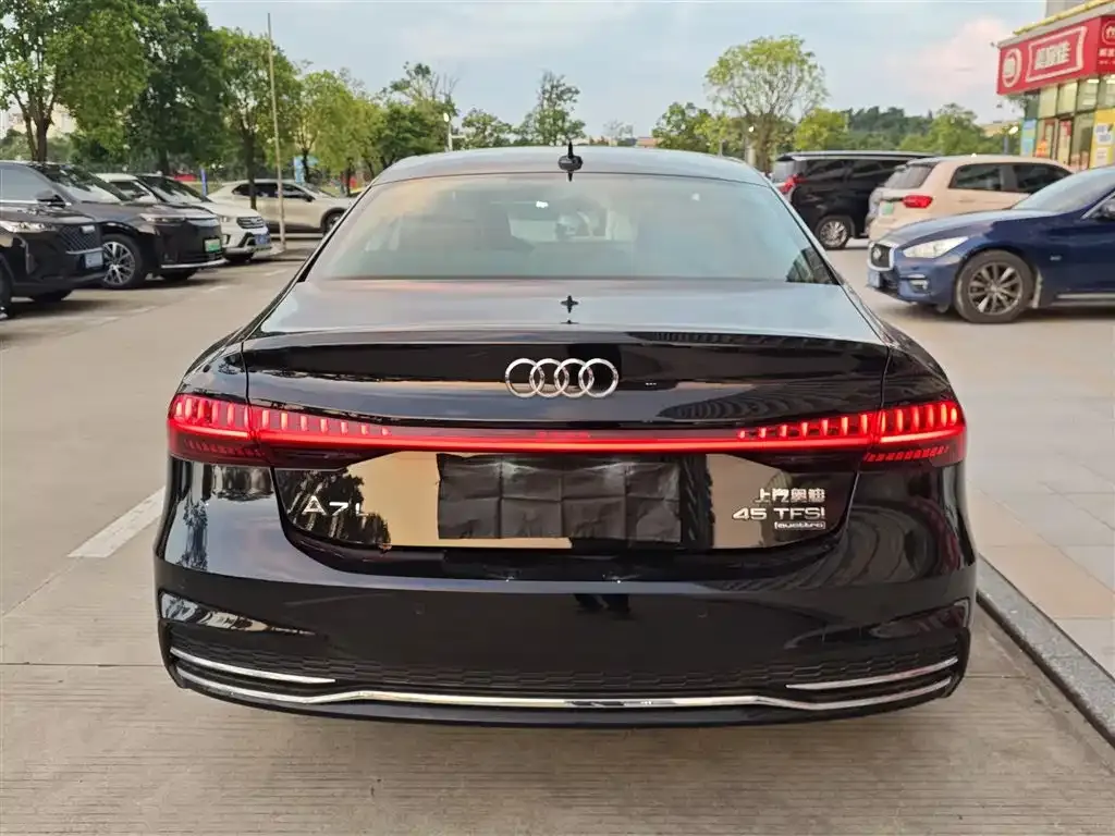 Audi A7L — фото 4