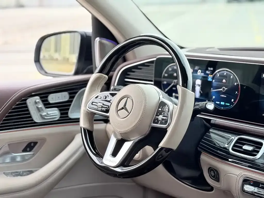 Mercedes-Benz GLS — фото 2