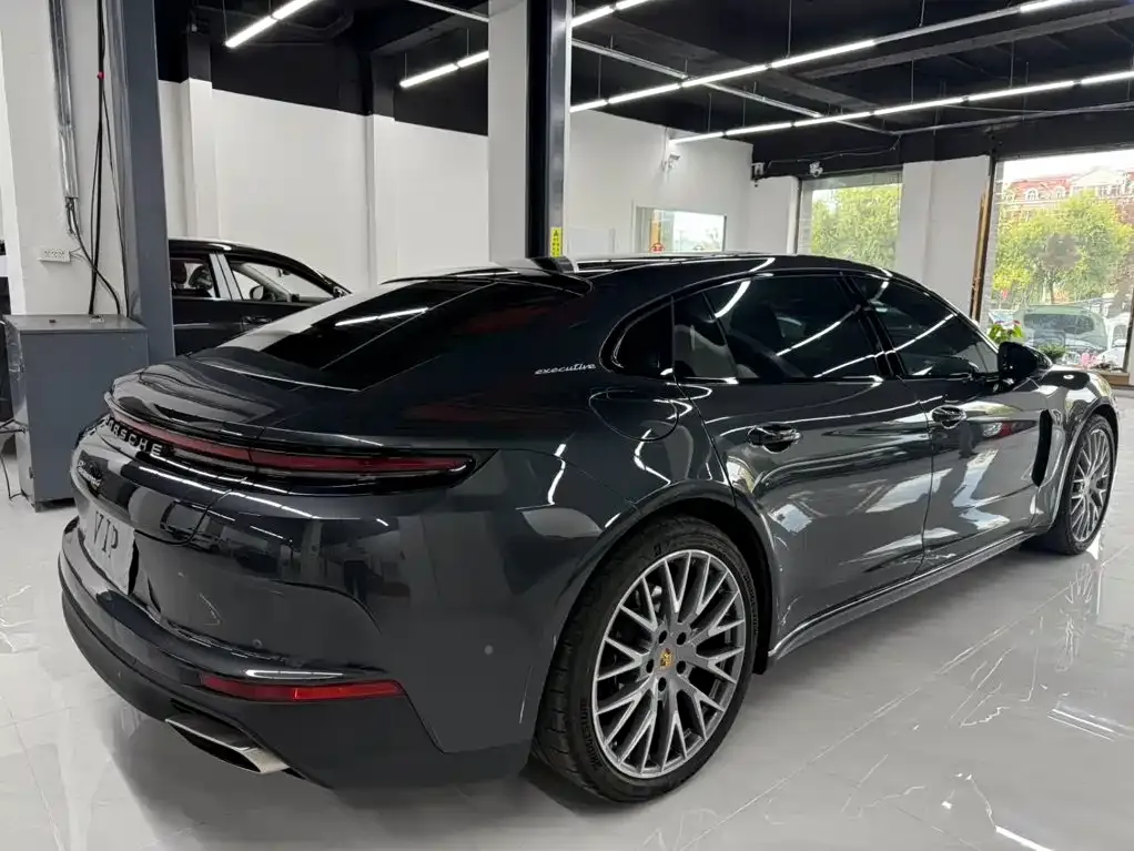 Porsche Panamera — фото 5