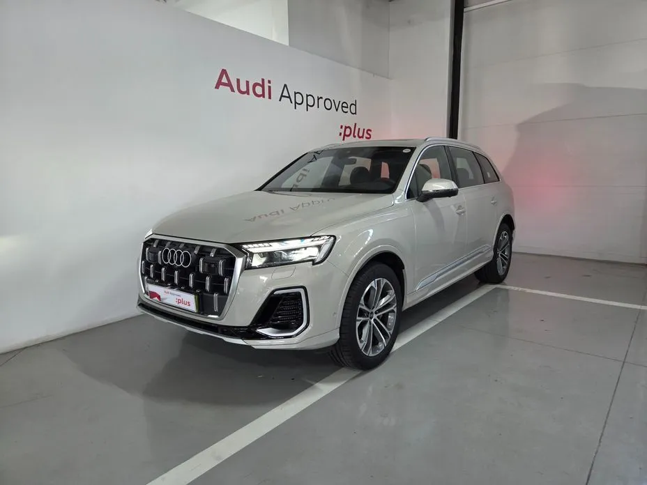 Audi Q7 — фото 1
