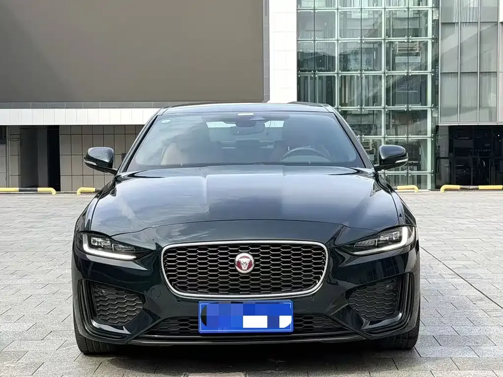 Jaguar XEL — фото 5
