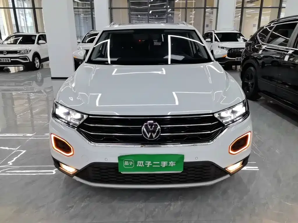 Volkswagen T-Roc — фото 3
