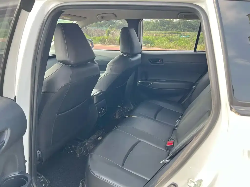 Toyota Corolla Cross — фото 2