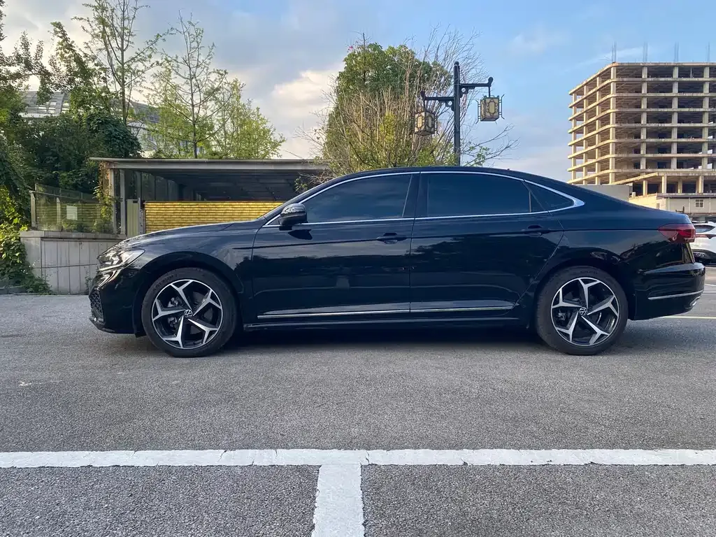 Volkswagen Passat — фото 9