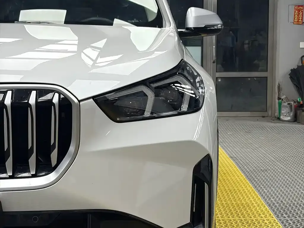 BMW X1 — фото 4