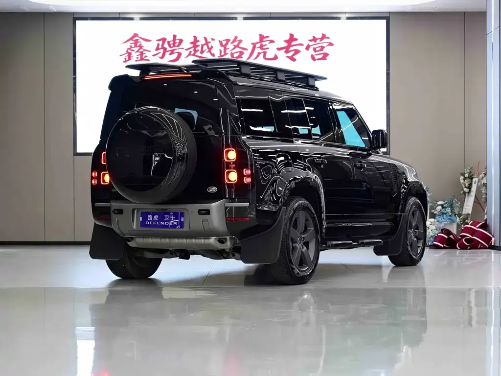 Land Rover Defender — фото 4