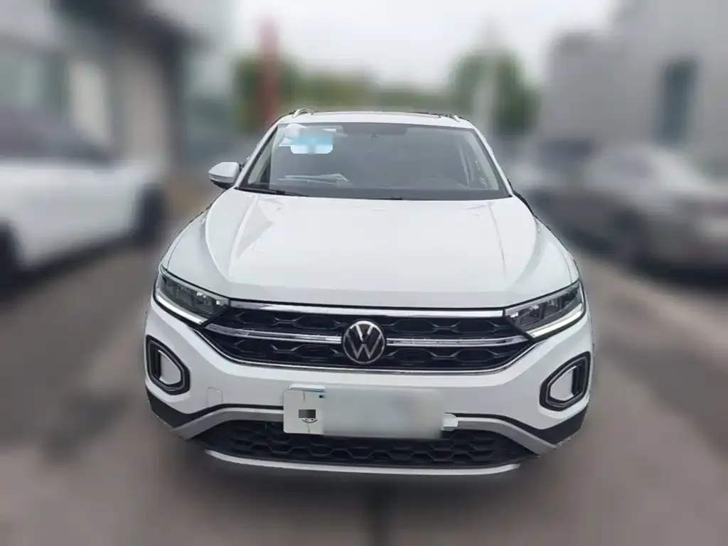 Volkswagen T-Roc — фото 8