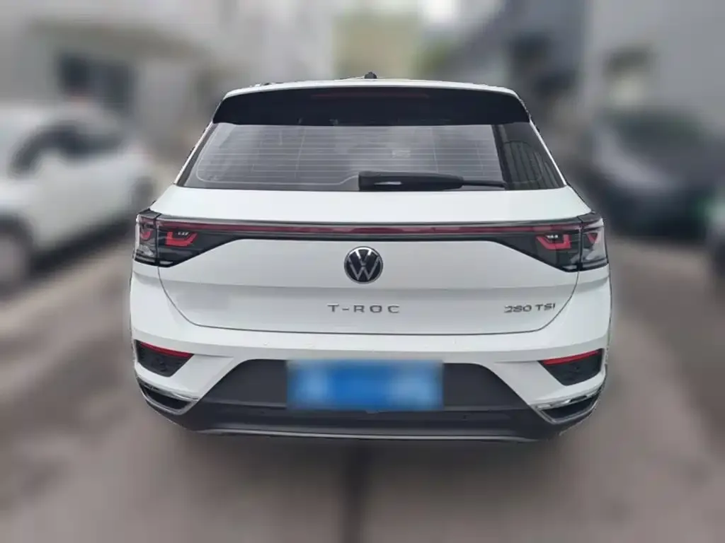 Volkswagen T-Roc — фото 3
