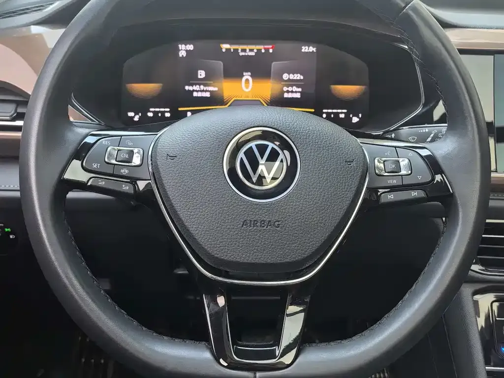 Volkswagen Tharu — фото 2