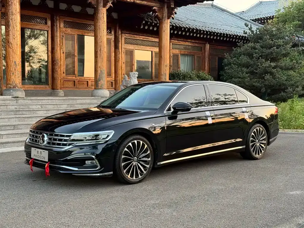 Volkswagen Phideon — фото 1