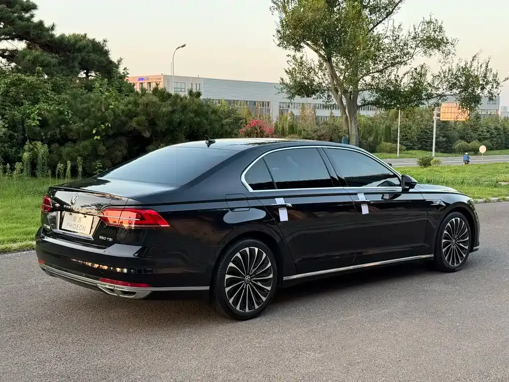 Volkswagen Phideon — фото 3