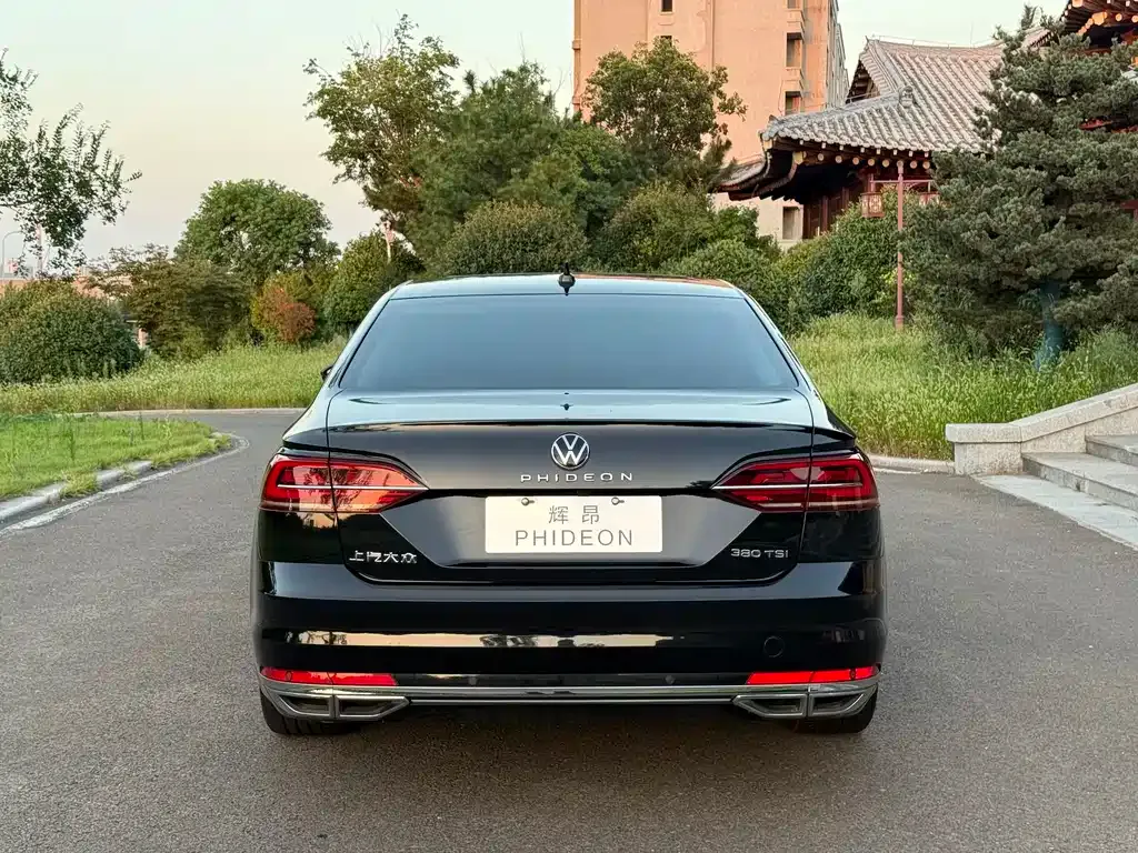 Volkswagen Phideon — фото 9