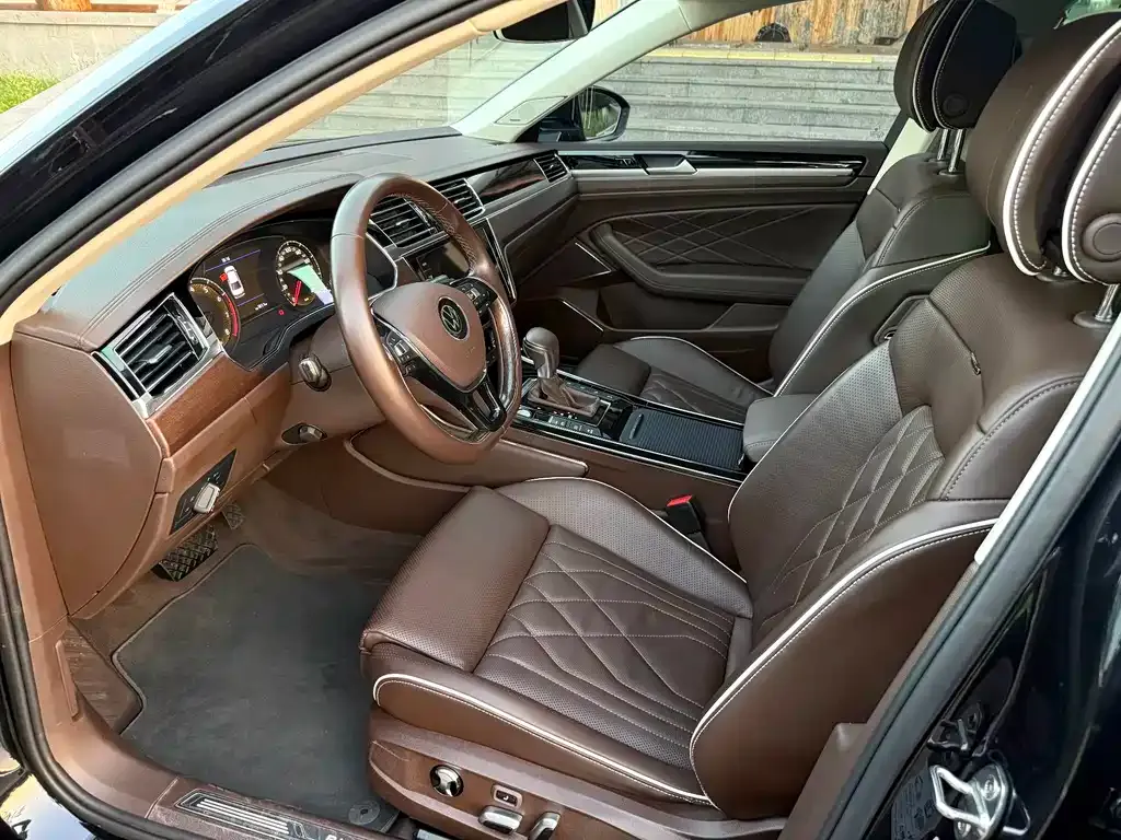Volkswagen Phideon — фото 4