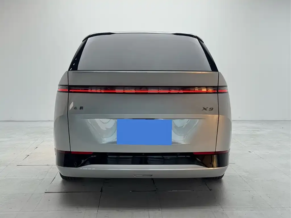 XPeng X9 — фото 2