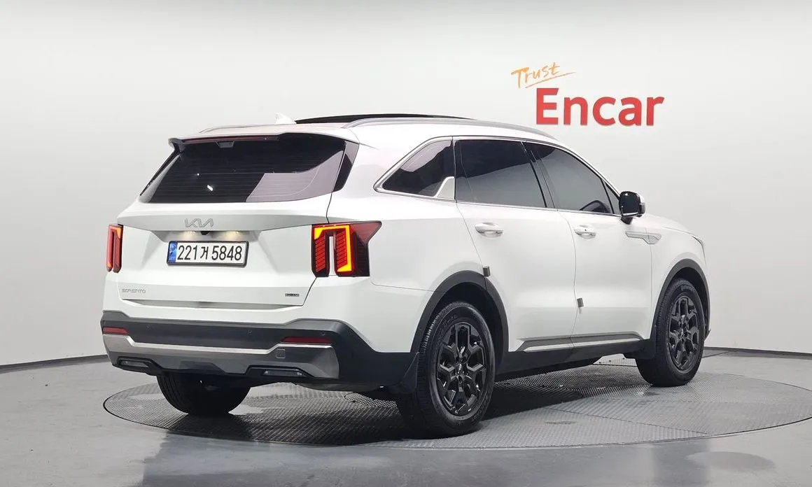Kia Sorento — фото 3