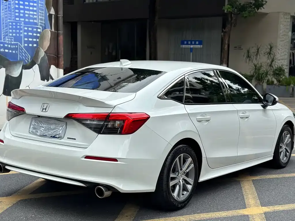 Honda Civic — фото 5
