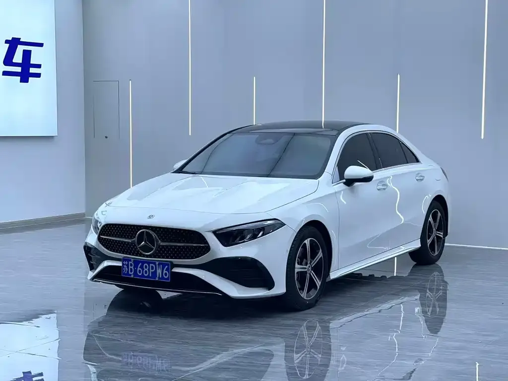 Mercedes-Benz A-Class — фото 1