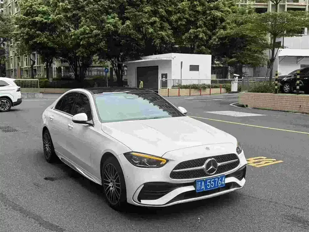 Mercedes-Benz C-Class — фото 1