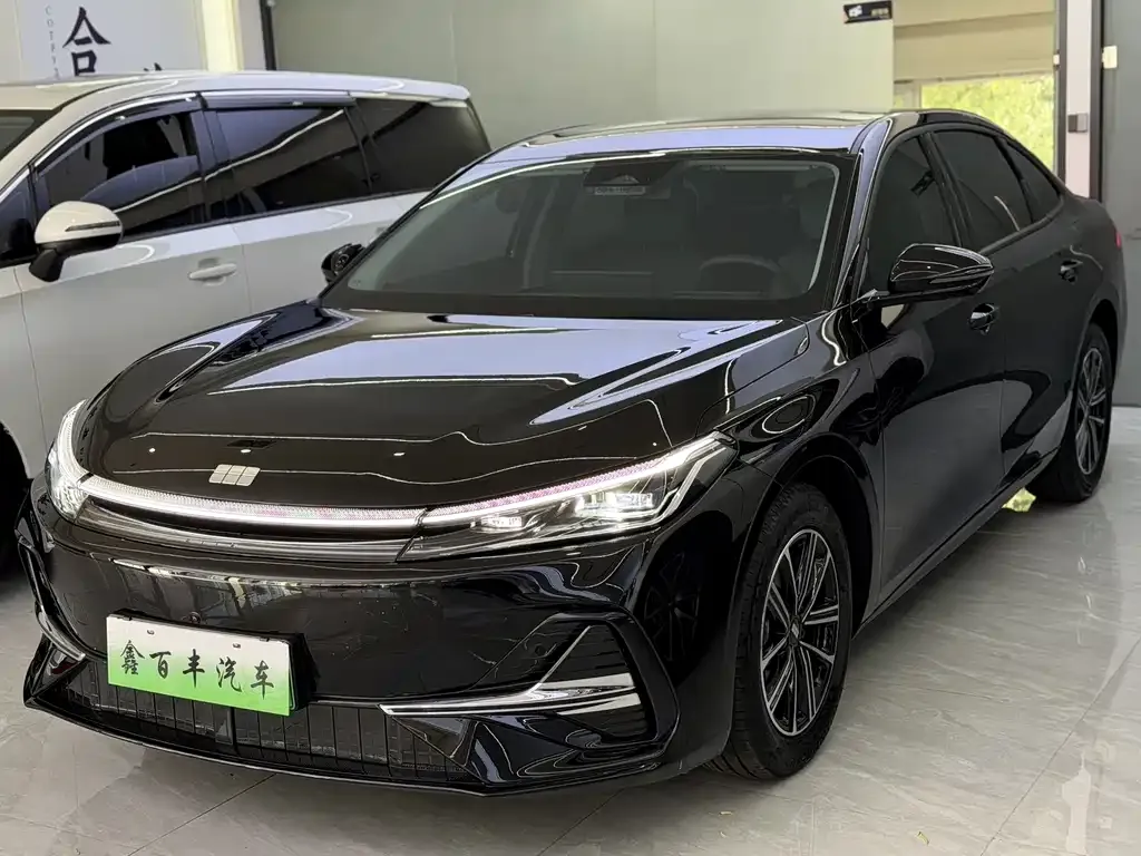 Geely Galaxy A7 EM — фото 1