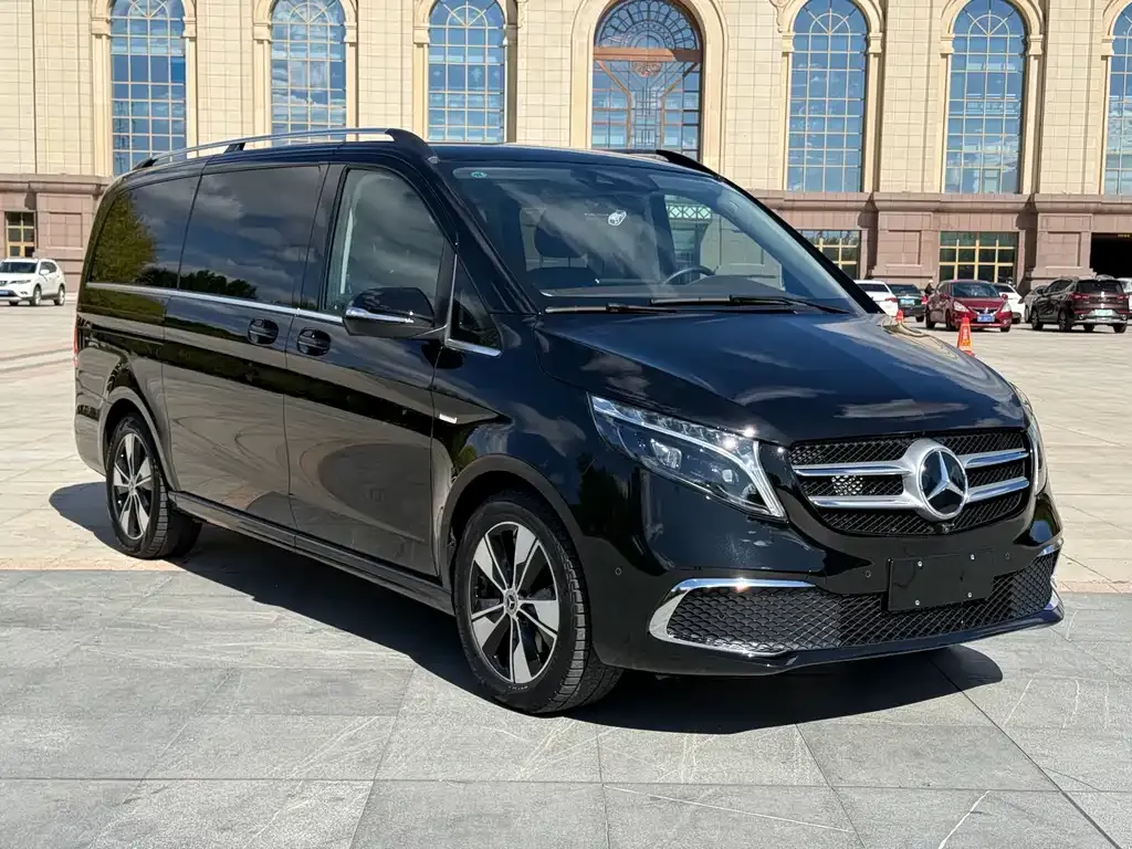 Mercedes-Benz V-Class — фото 7