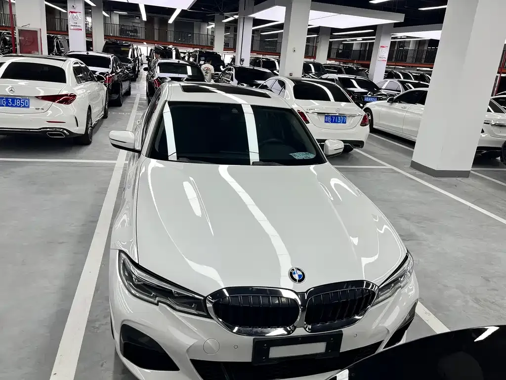 BMW 3 Series — фото 1