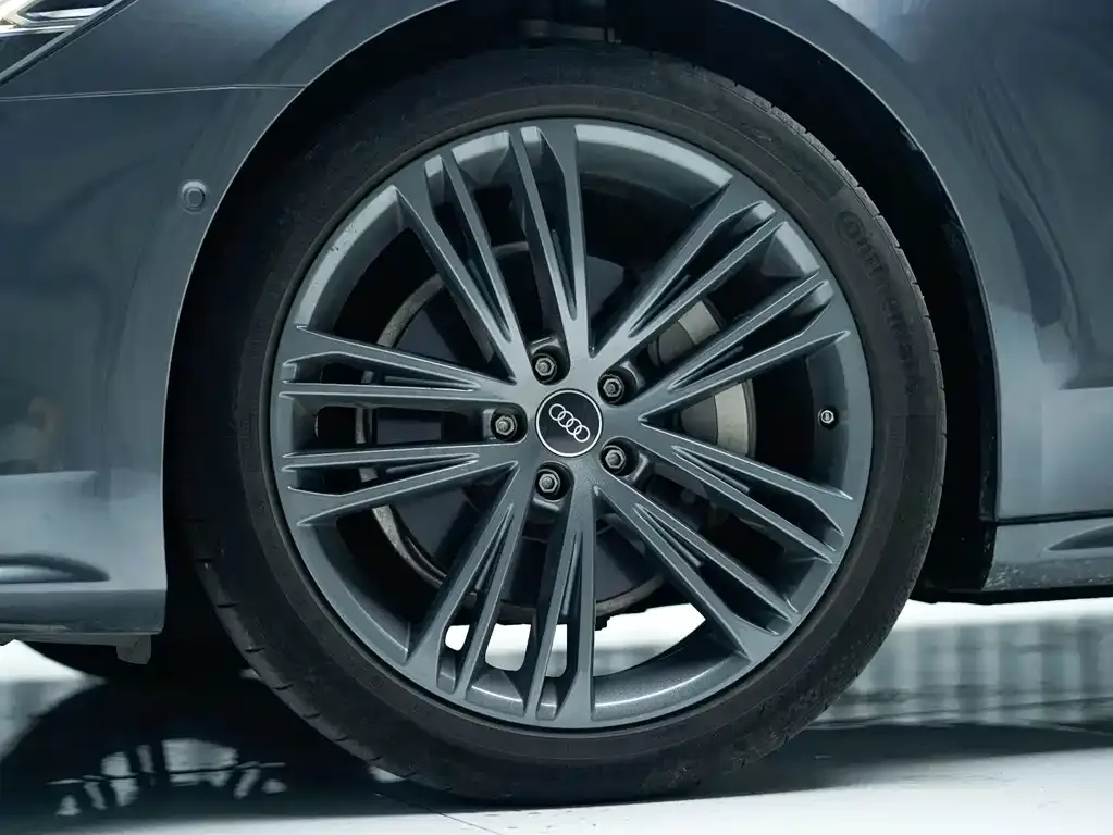 Audi A7 — фото 7